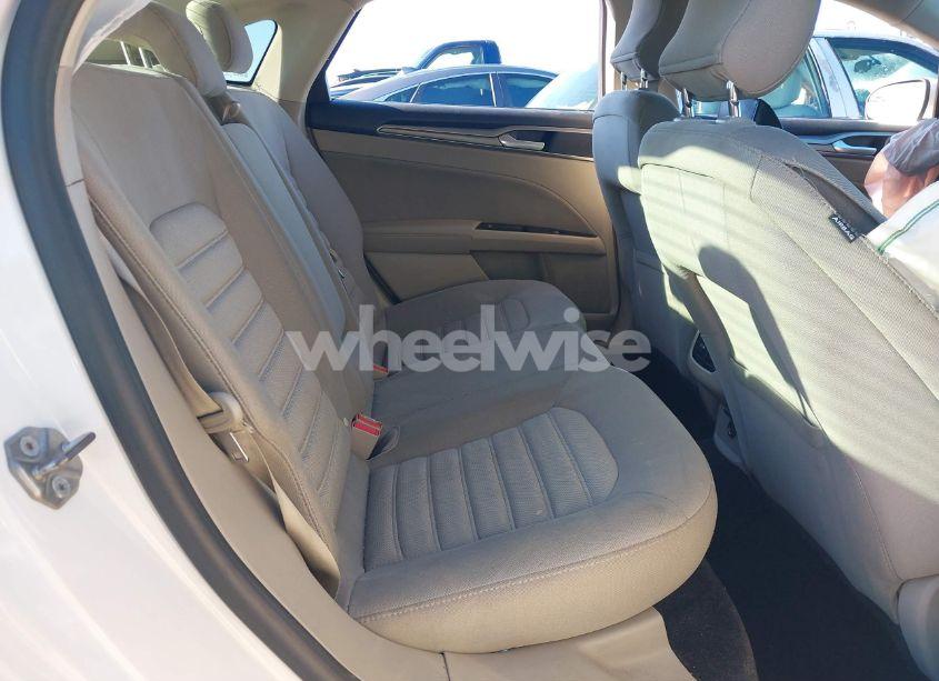 Photo 8 of 2017 Ford Fusion SE (VIN 3FA6P0H71HR411111)
