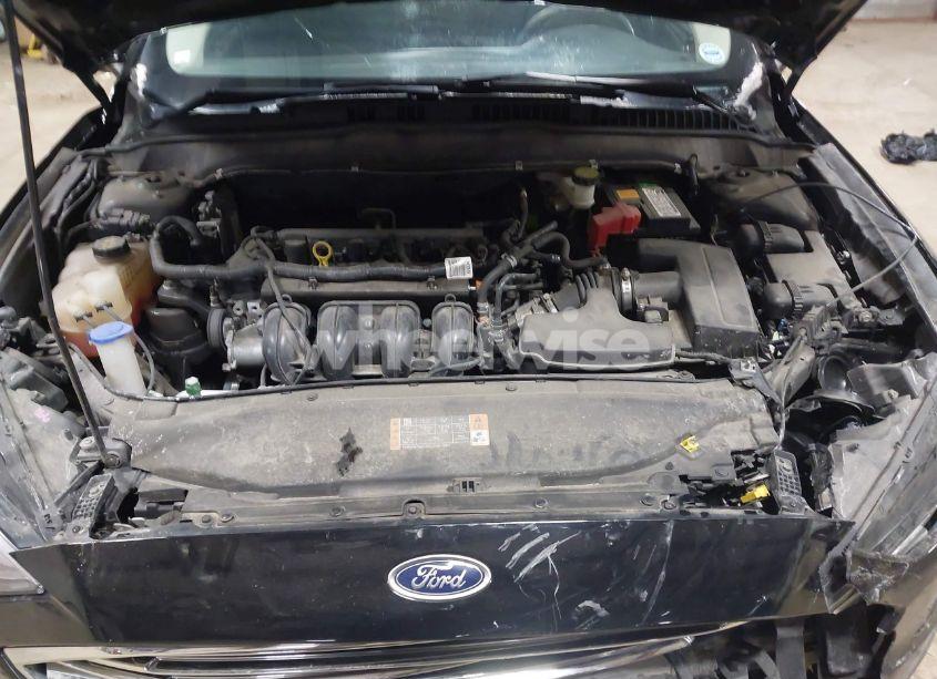 Photo 10 of 2018 Ford Fusion SE (VIN 3FA6P0H71JR114541)