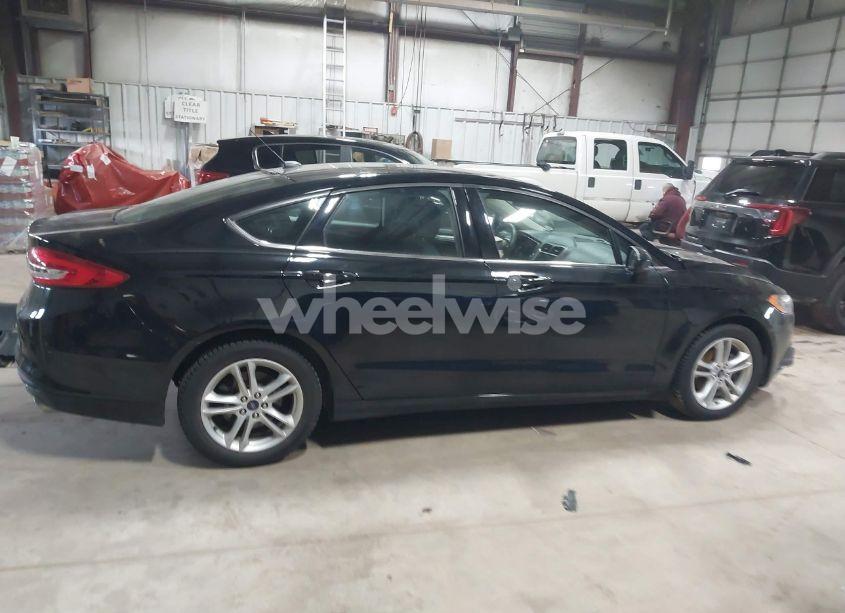 Photo 13 of 2018 Ford Fusion SE (VIN 3FA6P0H71JR114541)