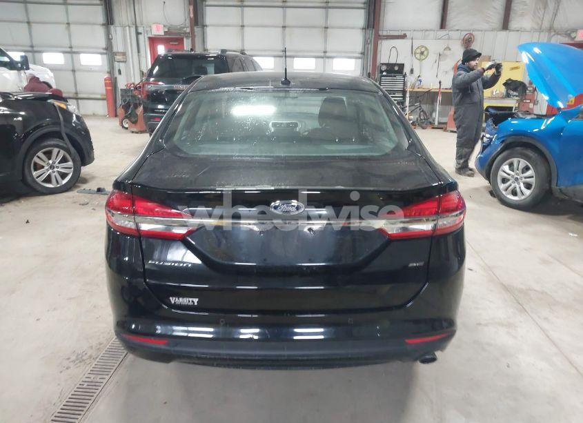 Photo 16 of 2018 Ford Fusion SE (VIN 3FA6P0H71JR114541)
