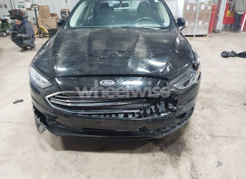 Photo 6 of 2018 Ford Fusion SE (VIN 3FA6P0H71JR114541)