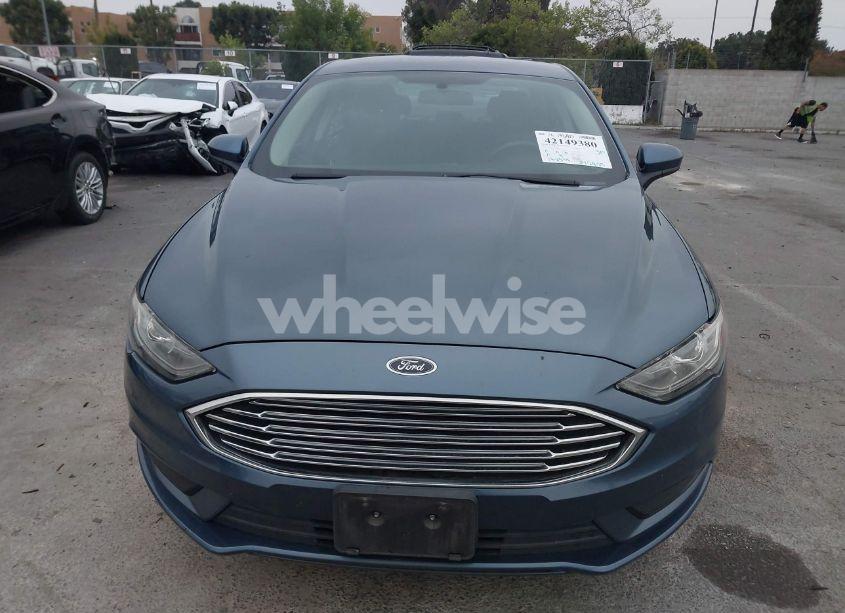 Photo 12 of 2018 Ford Fusion SE (VIN 3FA6P0H71JR140685)
