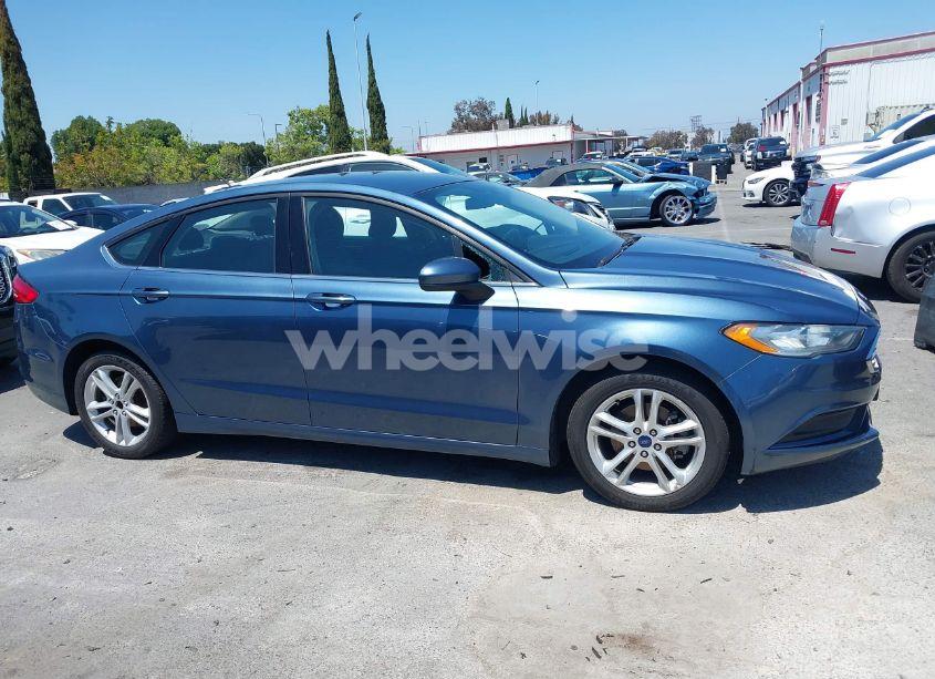 Photo 13 of 2018 Ford Fusion SE (VIN 3FA6P0H71JR140685)
