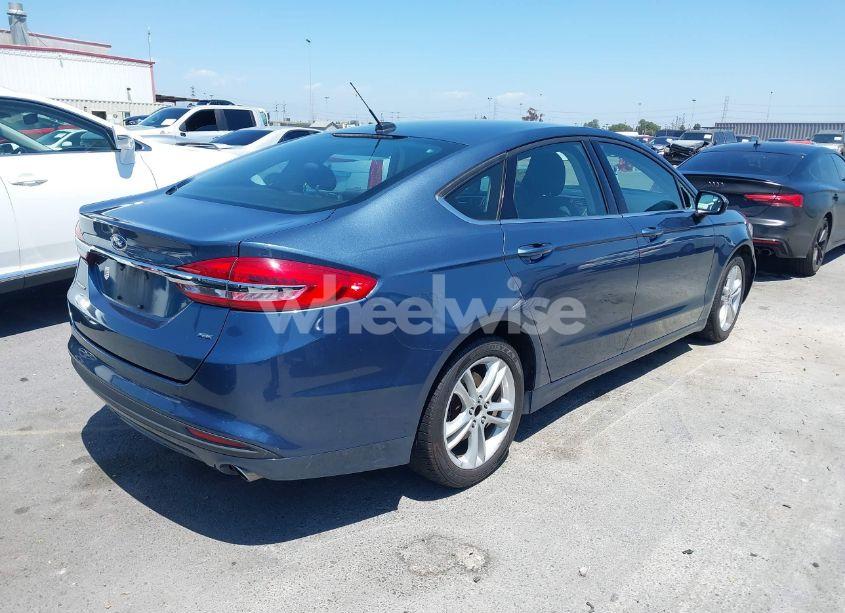 Photo 4 of 2018 Ford Fusion SE (VIN 3FA6P0H71JR140685)