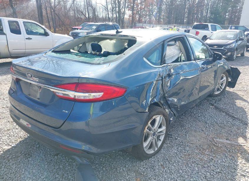 Photo 4 of 2018 Ford Fusion SE (VIN 3FA6P0H71JR174108)