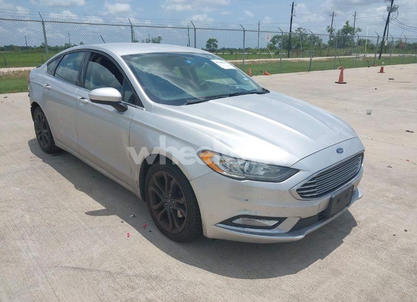 2018 Ford Fusion SE (VIN 3FA6P0H71JR225302) main photo