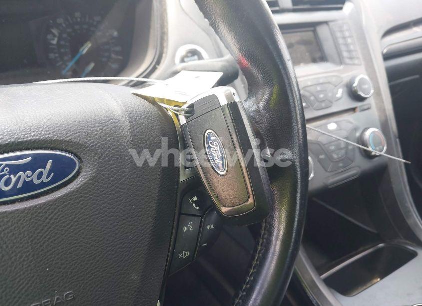 Photo 11 of 2018 Ford Fusion SE (VIN 3FA6P0H71JR225302)