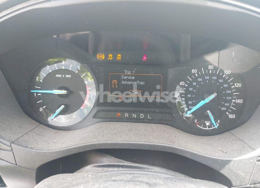 Photo 7 of 2018 Ford Fusion SE (VIN 3FA6P0H71JR225302)