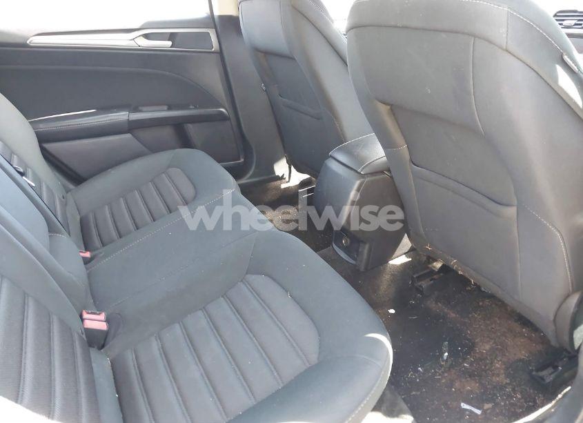 Photo 8 of 2018 Ford Fusion SE (VIN 3FA6P0H71JR257988)