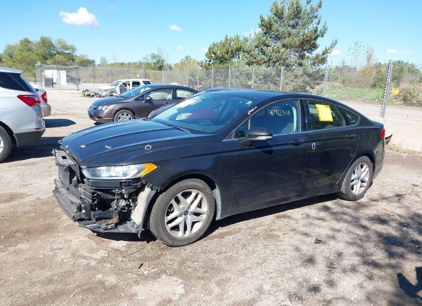 Photo 2 of 2013 Ford Fusion SE (VIN 3FA6P0H72DR173666)