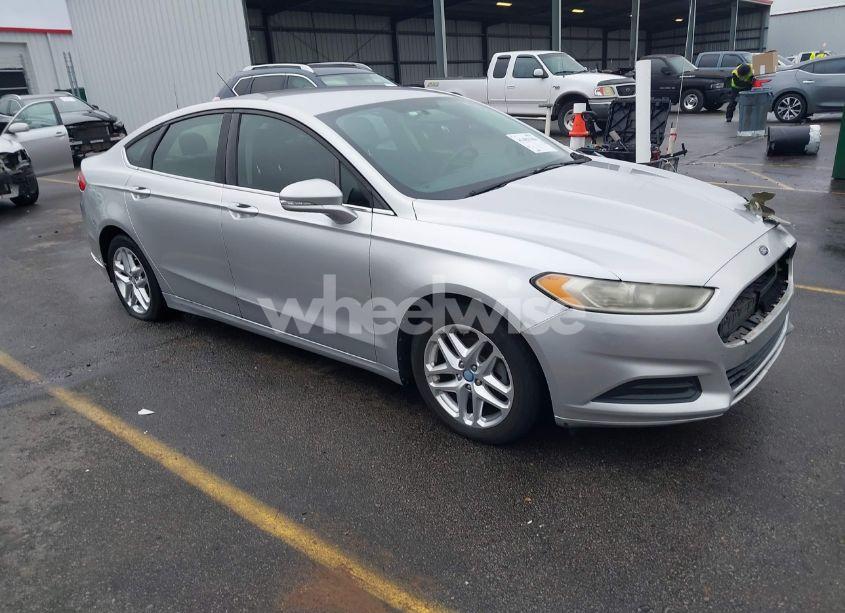 2013 Ford Fusion SE (VIN 3FA6P0H72DR179483) main photo