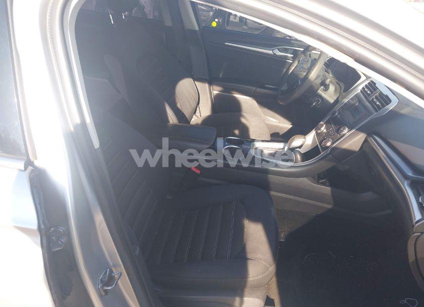 Photo 5 of 2013 Ford Fusion SE (VIN 3FA6P0H72DR200204)