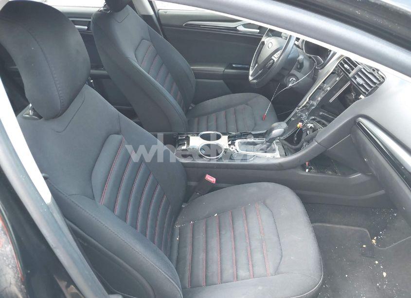 Photo 5 of 2013 Ford Fusion SE (VIN 3FA6P0H72DR227841)