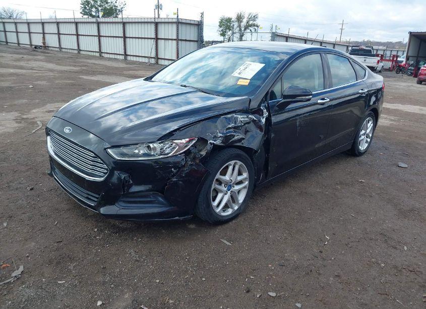 Photo 2 of 2013 Ford Fusion SE (VIN 3FA6P0H72DR274450)