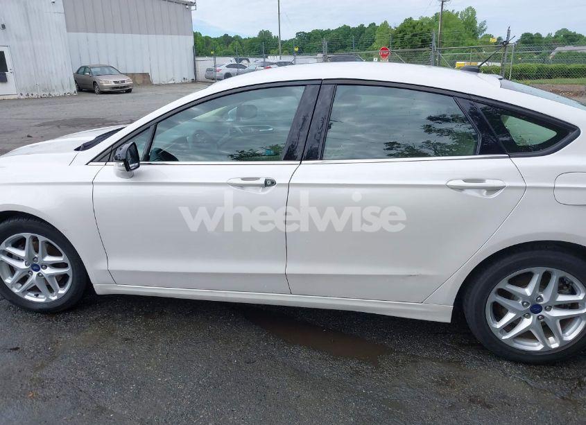 Photo 14 of 2013 Ford Fusion SE (VIN 3FA6P0H72DR305275)