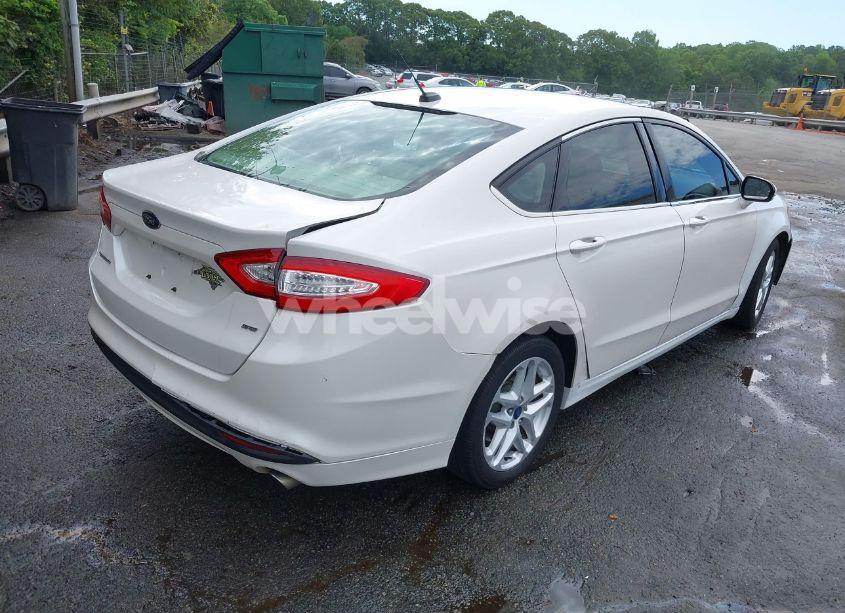 Photo 4 of 2013 Ford Fusion SE (VIN 3FA6P0H72DR305275)