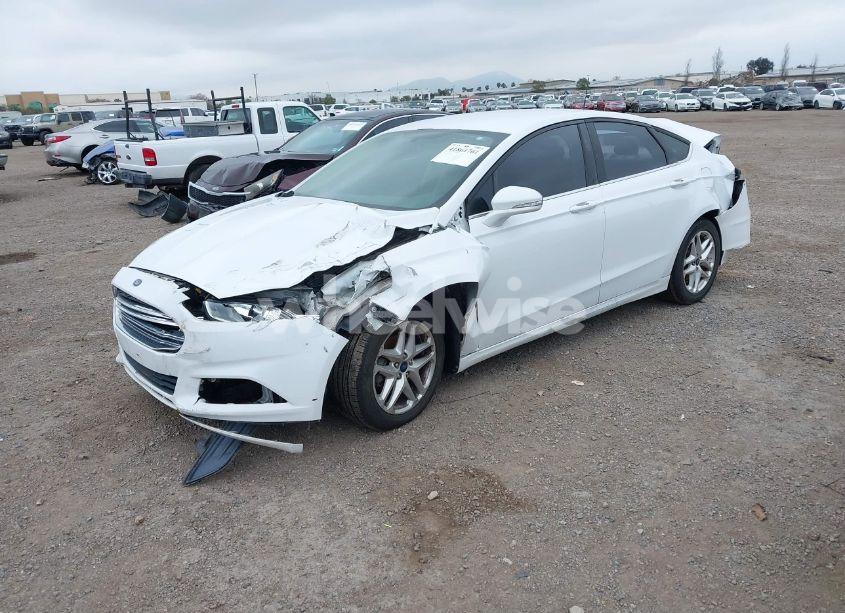Photo 2 of 2013 Ford Fusion SE (VIN 3FA6P0H72DR325283)