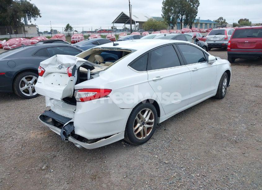 Photo 4 of 2013 Ford Fusion SE (VIN 3FA6P0H72DR325283)