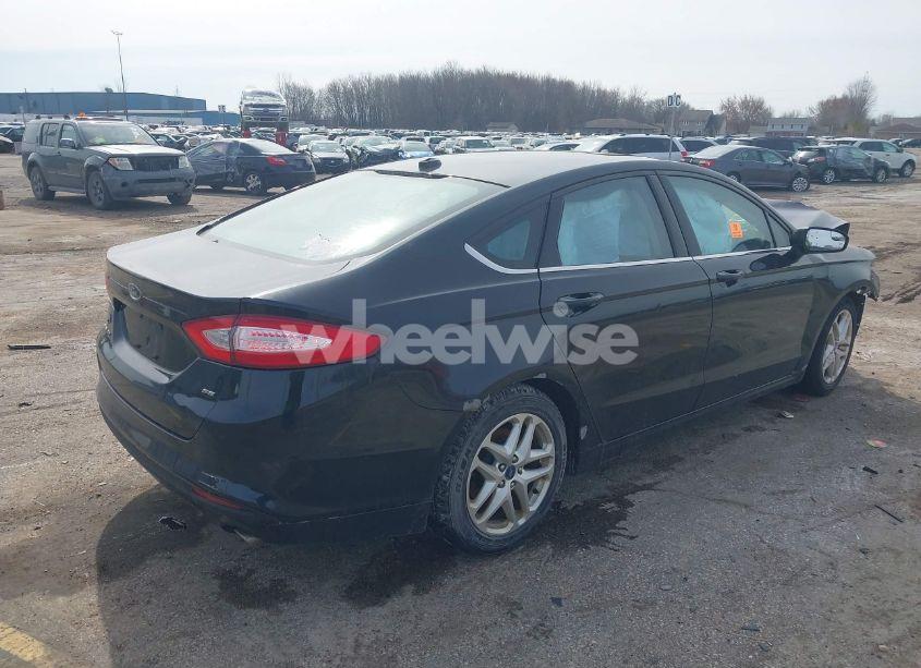 Photo 4 of 2014 Ford Fusion SE (VIN 3FA6P0H72ER113761)