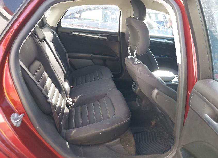 Photo 8 of 2014 Ford Fusion SE (VIN 3FA6P0H72ER137185)