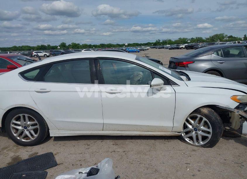Photo 13 of 2014 Ford Fusion SE (VIN 3FA6P0H72ER171241)