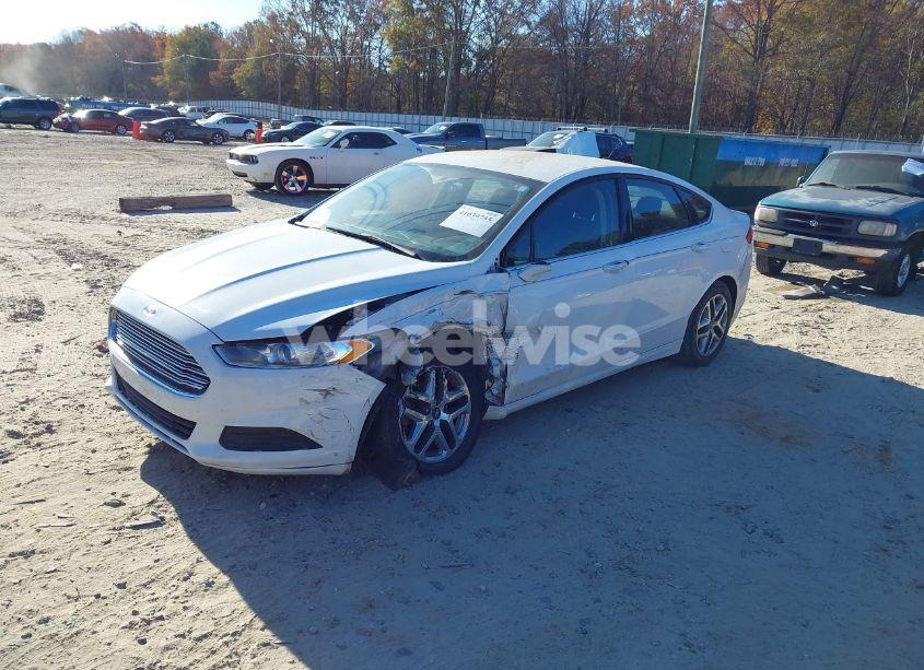 Photo 2 of 2014 Ford Fusion SE (VIN 3FA6P0H72ER221085)
