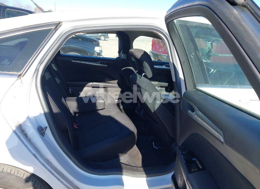 Photo 8 of 2014 Ford Fusion SE (VIN 3FA6P0H72ER221085)