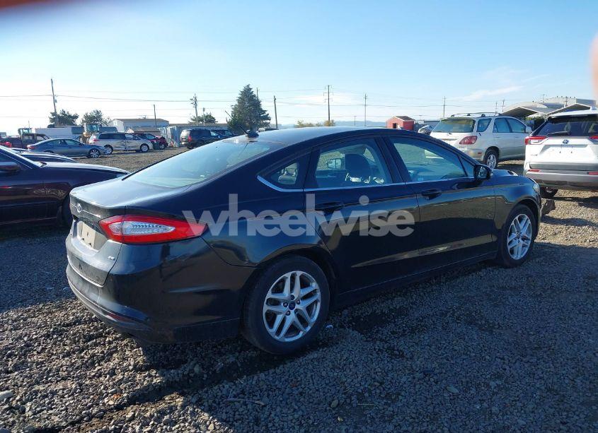 Photo 4 of 2014 Ford Fusion SE (VIN 3FA6P0H72ER243443)