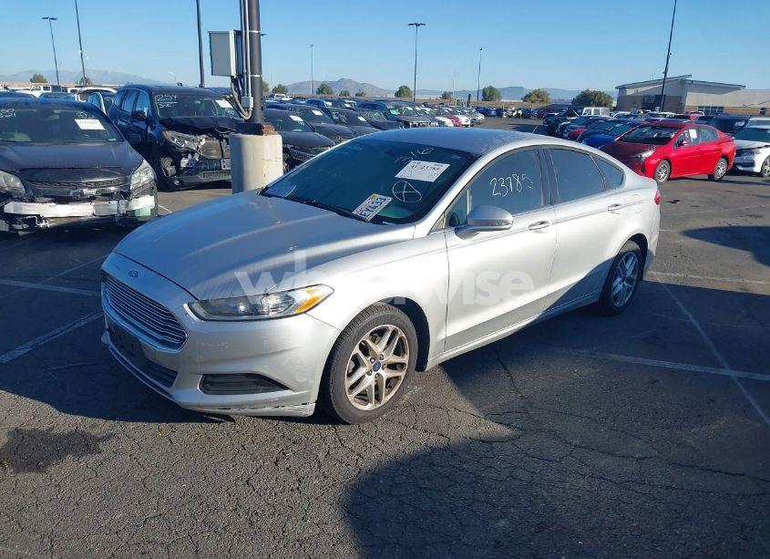 Photo 2 of 2014 Ford Fusion SE (VIN 3FA6P0H72ER244138)