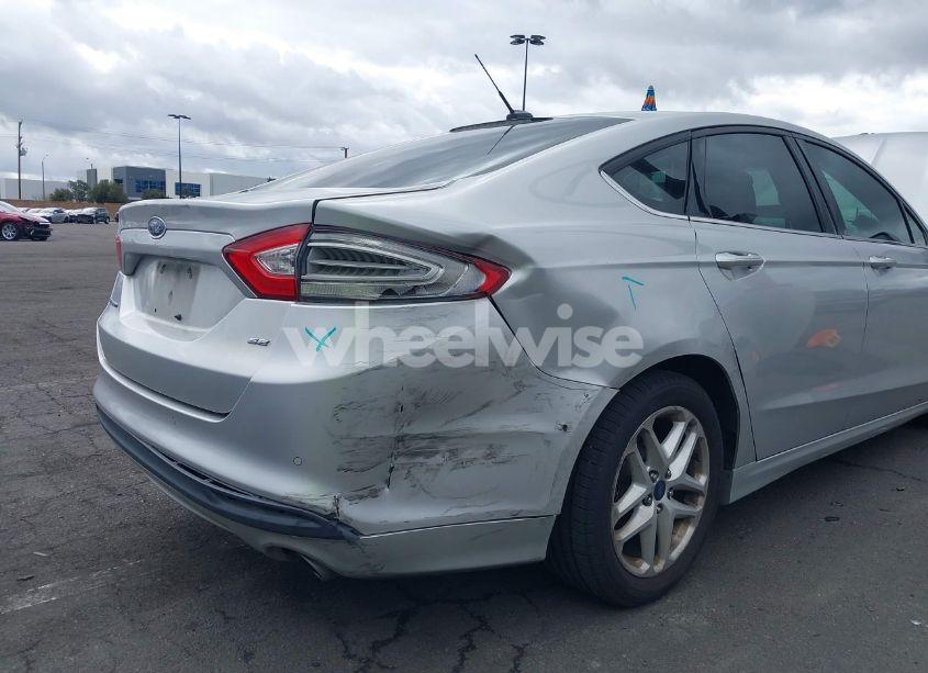 Photo 6 of 2014 Ford Fusion SE (VIN 3FA6P0H72ER244138)