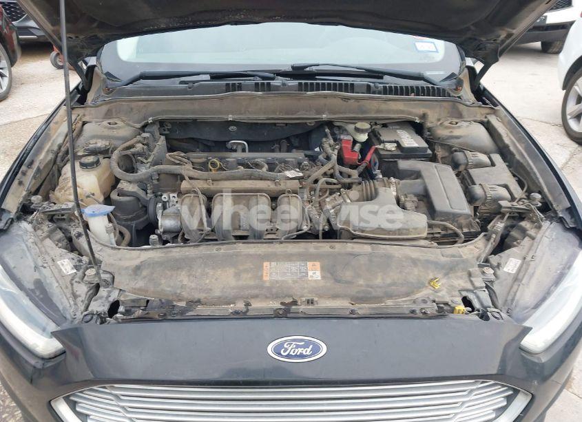 Photo 10 of 2014 Ford Fusion SE (VIN 3FA6P0H72ER251901)