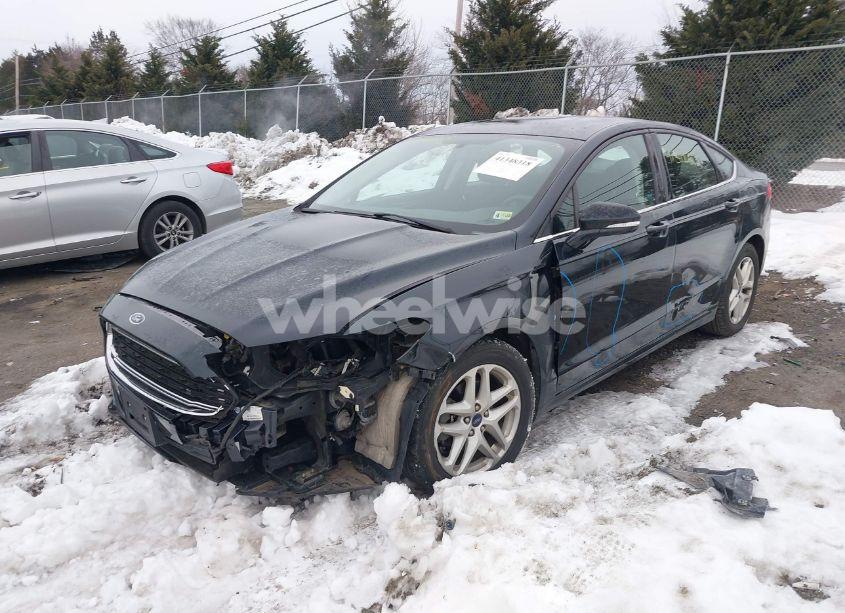 Photo 2 of 2014 Ford Fusion SE (VIN 3FA6P0H72ER276376)