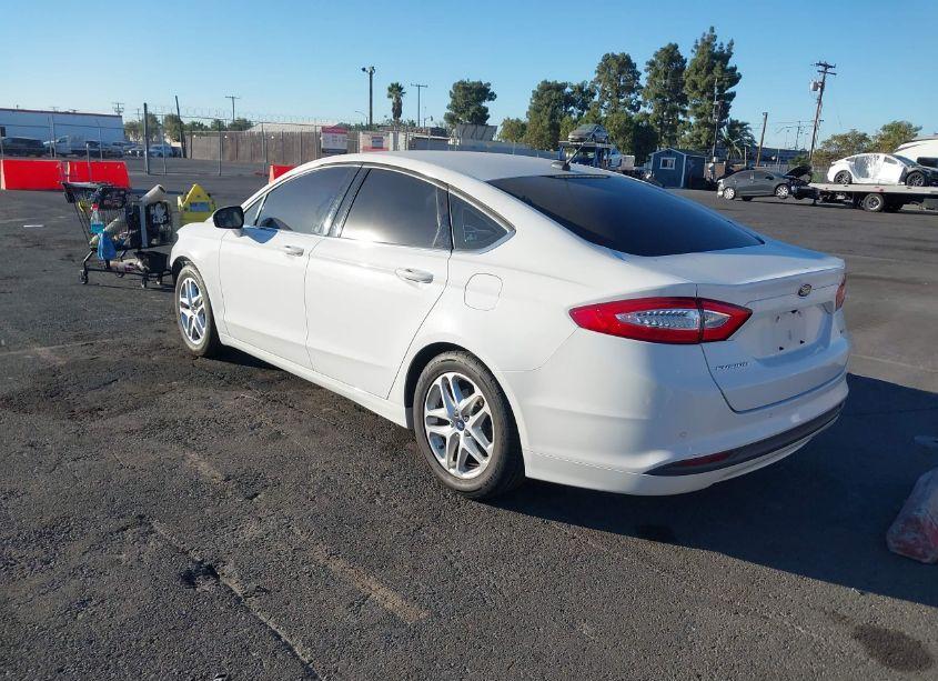 Photo 3 of 2014 Ford Fusion SE (VIN 3FA6P0H72ER397022)