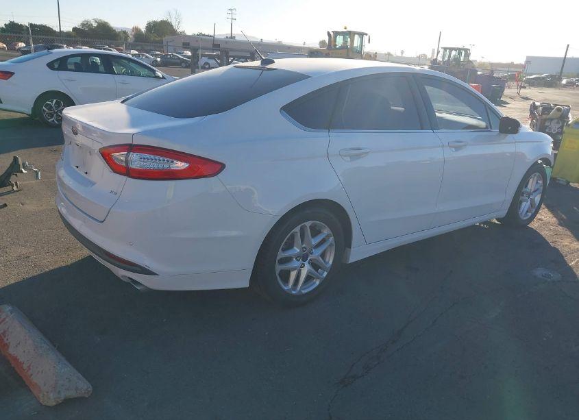 Photo 4 of 2014 Ford Fusion SE (VIN 3FA6P0H72ER397022)