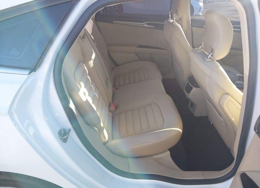 Photo 8 of 2014 Ford Fusion SE (VIN 3FA6P0H72ER397022)