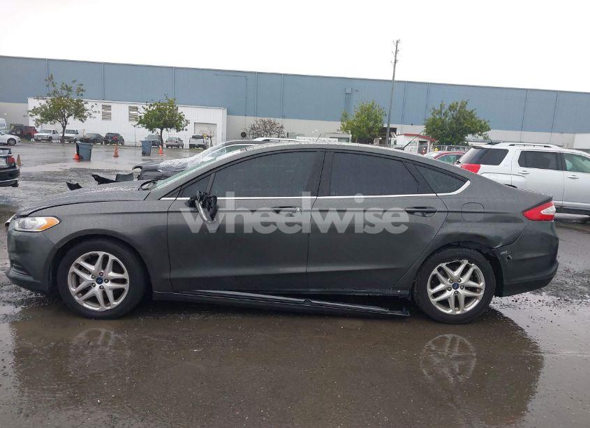 Photo 14 of 2015 Ford Fusion SE (VIN 3FA6P0H72FR105242)