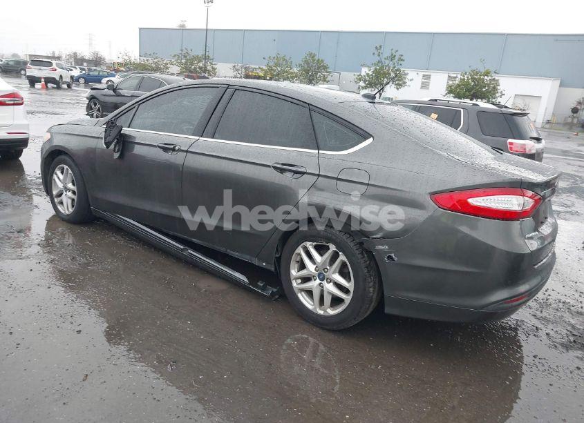 Photo 3 of 2015 Ford Fusion SE (VIN 3FA6P0H72FR105242)