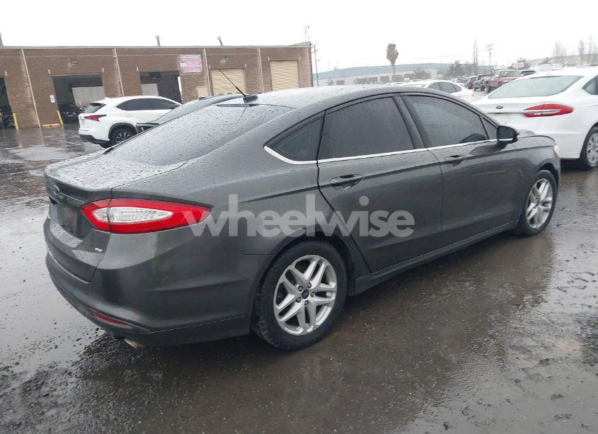 Photo 4 of 2015 Ford Fusion SE (VIN 3FA6P0H72FR105242)