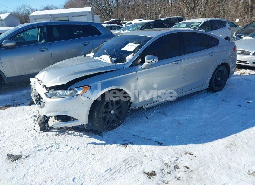 Photo 2 of 2015 Ford Fusion SE (VIN 3FA6P0H72FR200772)