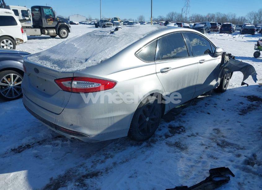 Photo 4 of 2015 Ford Fusion SE (VIN 3FA6P0H72FR200772)