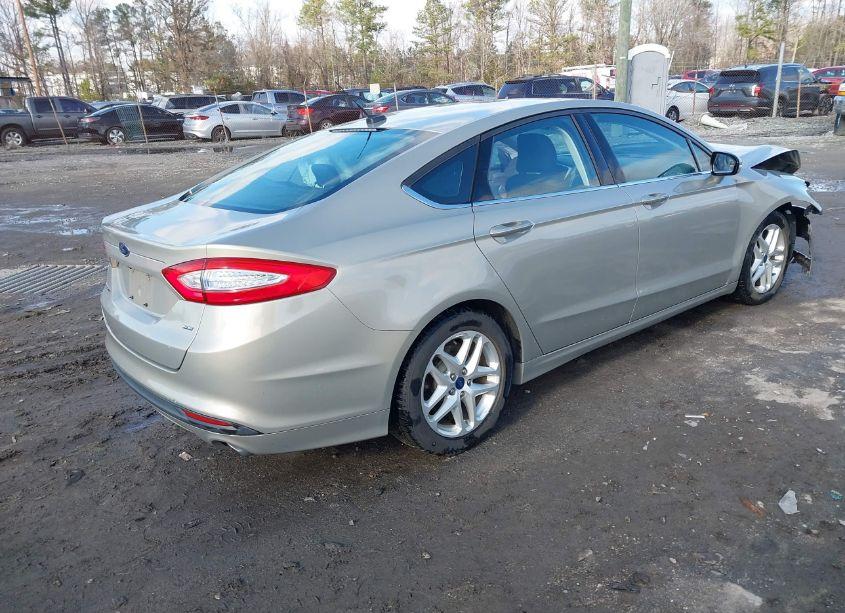 Photo 4 of 2015 Ford Fusion SE (VIN 3FA6P0H72FR272670)