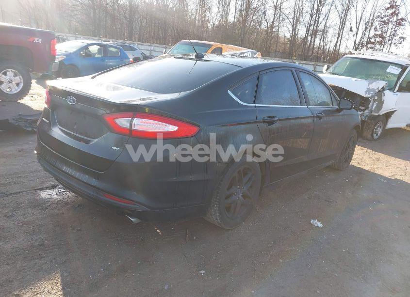 Photo 4 of 2015 Ford Fusion SE (VIN 3FA6P0H72FR276444)