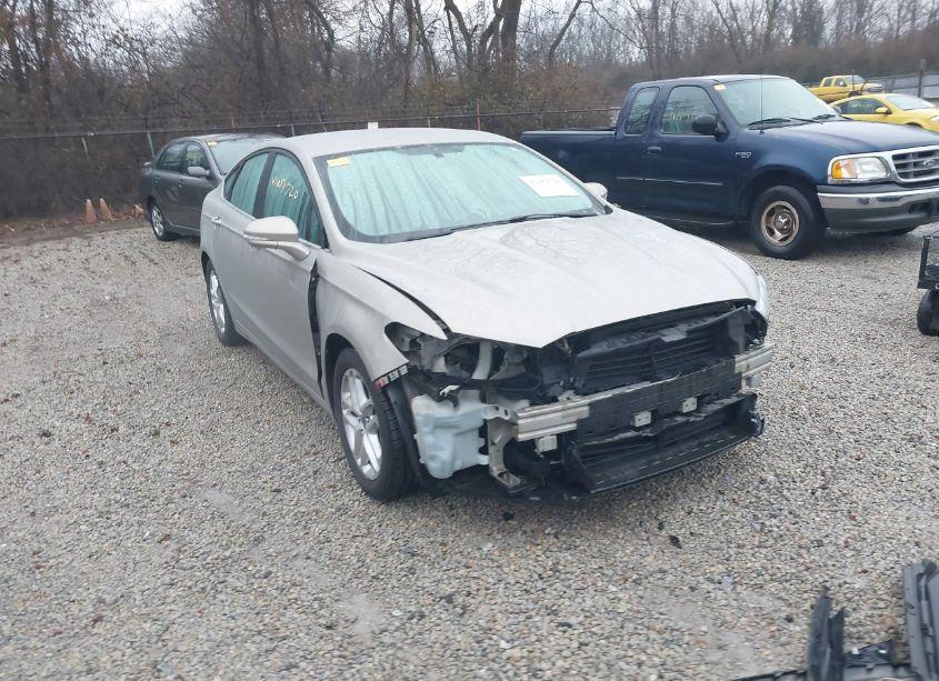 2015 Ford Fusion SE (VIN 3FA6P0H72FR277142) main photo