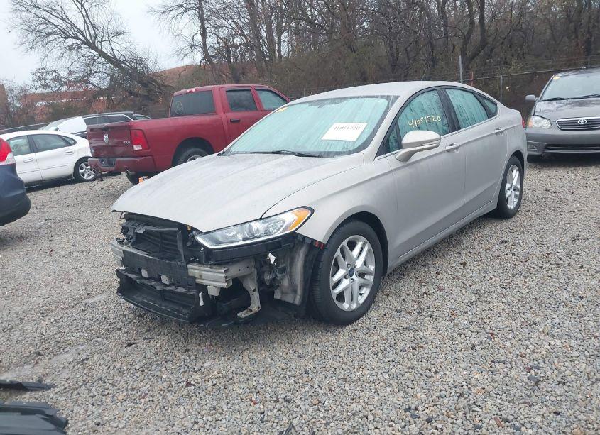 Photo 2 of 2015 Ford Fusion SE (VIN 3FA6P0H72FR277142)