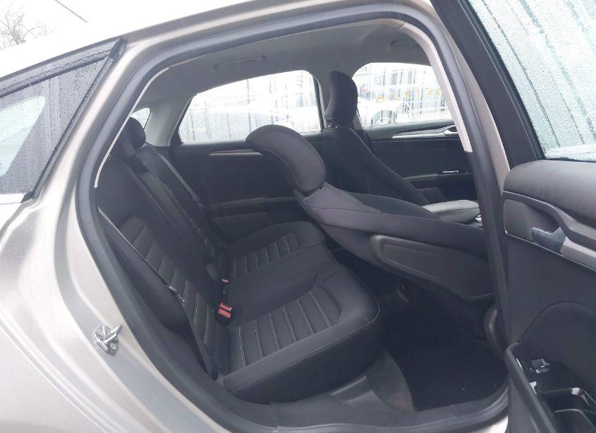 Photo 8 of 2015 Ford Fusion SE (VIN 3FA6P0H72FR277142)