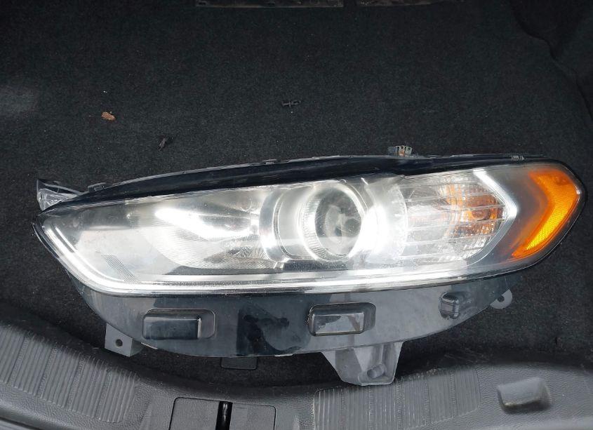 Photo 12 of 2015 Ford Fusion SE (VIN 3FA6P0H72FR296726)