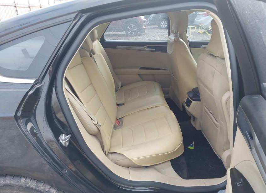 Photo 8 of 2015 Ford Fusion SE (VIN 3FA6P0H72FR296726)