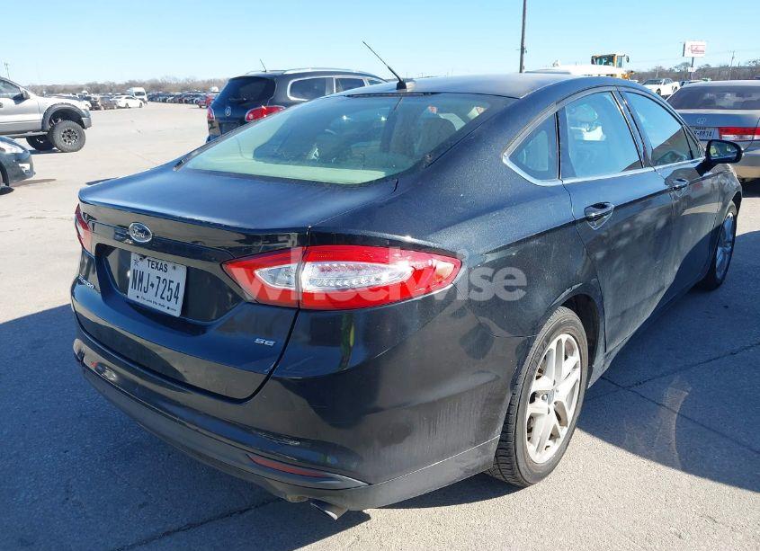 Photo 4 of 2015 Ford Fusion SE (VIN 3FA6P0H72FR304629)