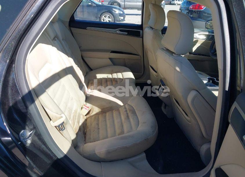 Photo 8 of 2015 Ford Fusion SE (VIN 3FA6P0H72FR304629)