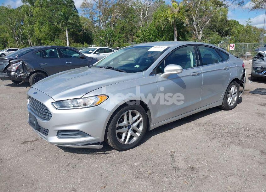 Photo 2 of 2015 Ford Fusion SE (VIN 3FA6P0H72FR310088)